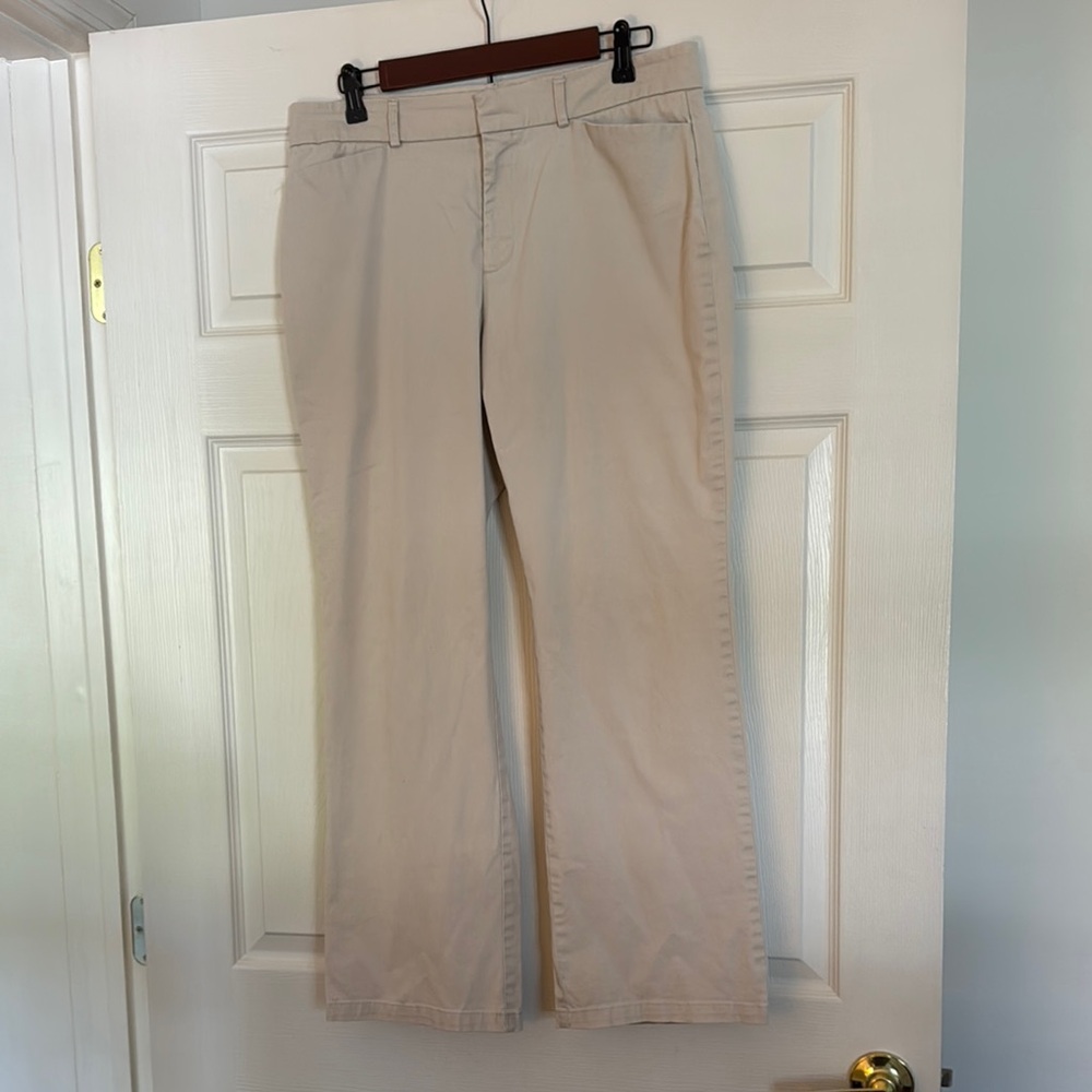 Women’s Dockers Khakis